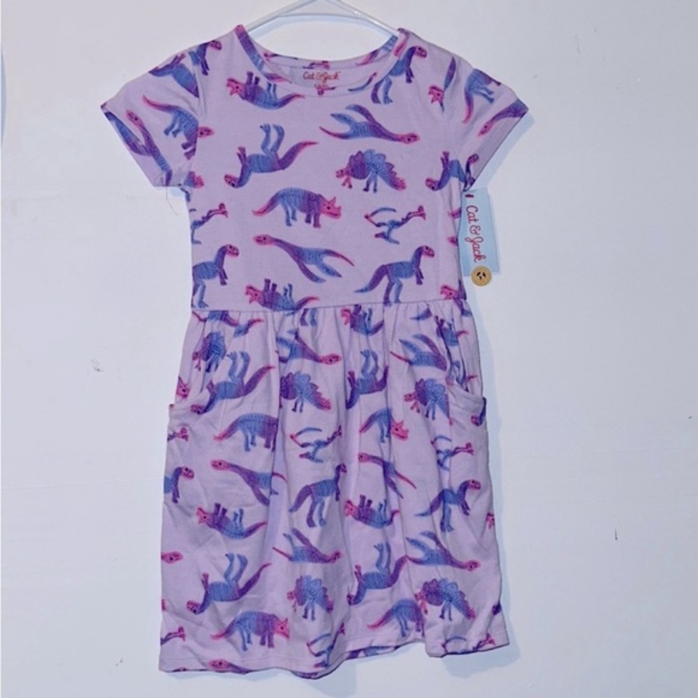 Girls dinosaur casual dress size M(7/8)